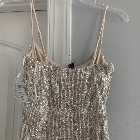 Windsor Sequin Prom Dress - Picture 5 of 7